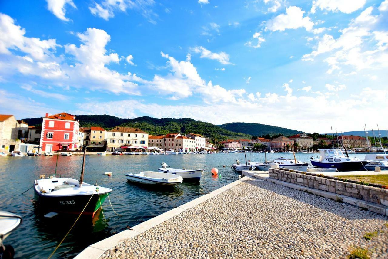 Apartments Sea & Sky Stari Grad  Kültér fotó
